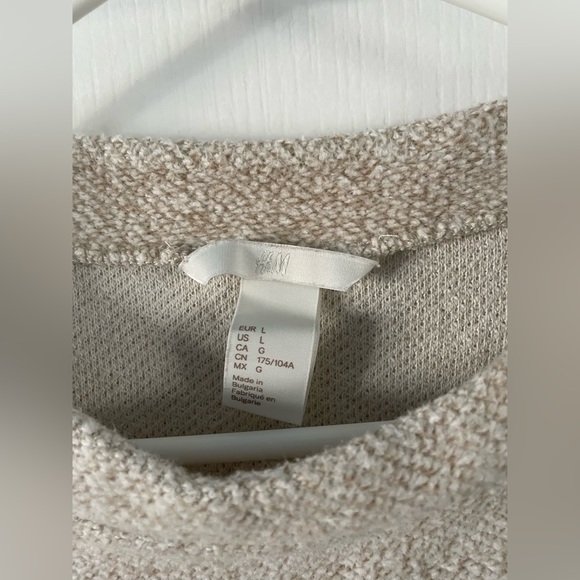 Beige H&M Sweater - Picture 2 of 3